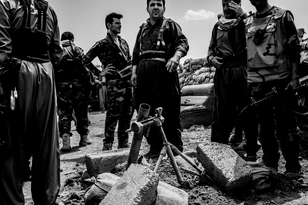 Peshmerga soldiers on the Gwer front line, southwestern Erbil, May 3, 2016. (Photo: Kurdistan24/Alexandre Afonso)